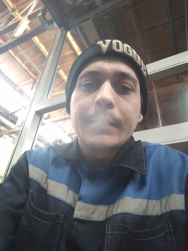  30331087  Oleg, 35 ,    