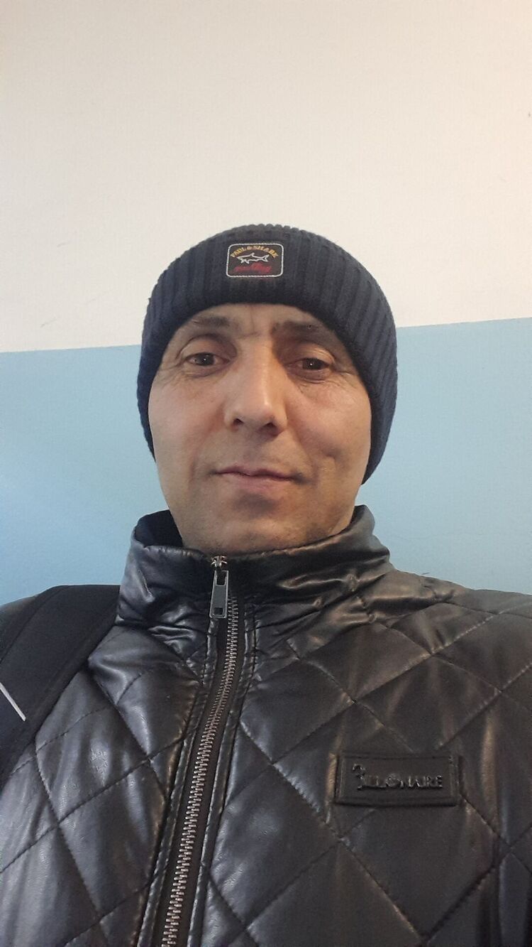  54070877  Zafar, 46 ,    