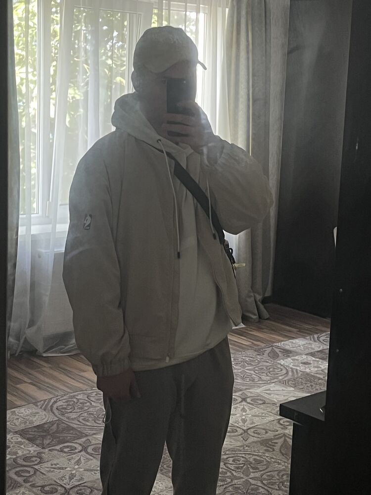  32750537  , 24 ,    