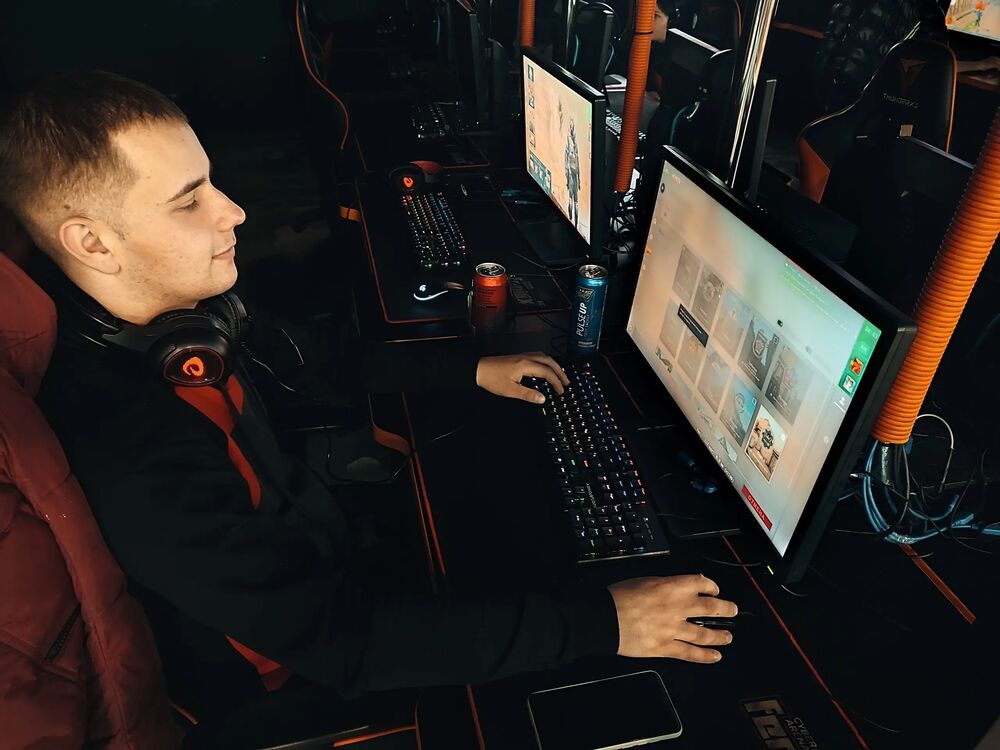  -,   Ivan, 23 ,   ,   , c , 