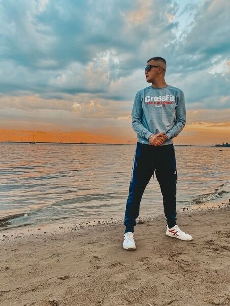  ,   Artem, 28 ,   ,   