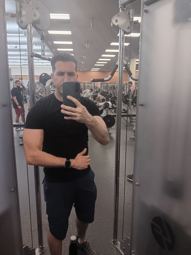  52933487  , 31 ,    