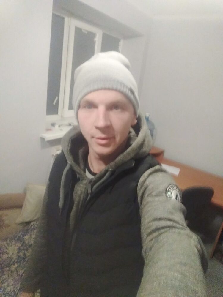  18734077  , 34 ,    