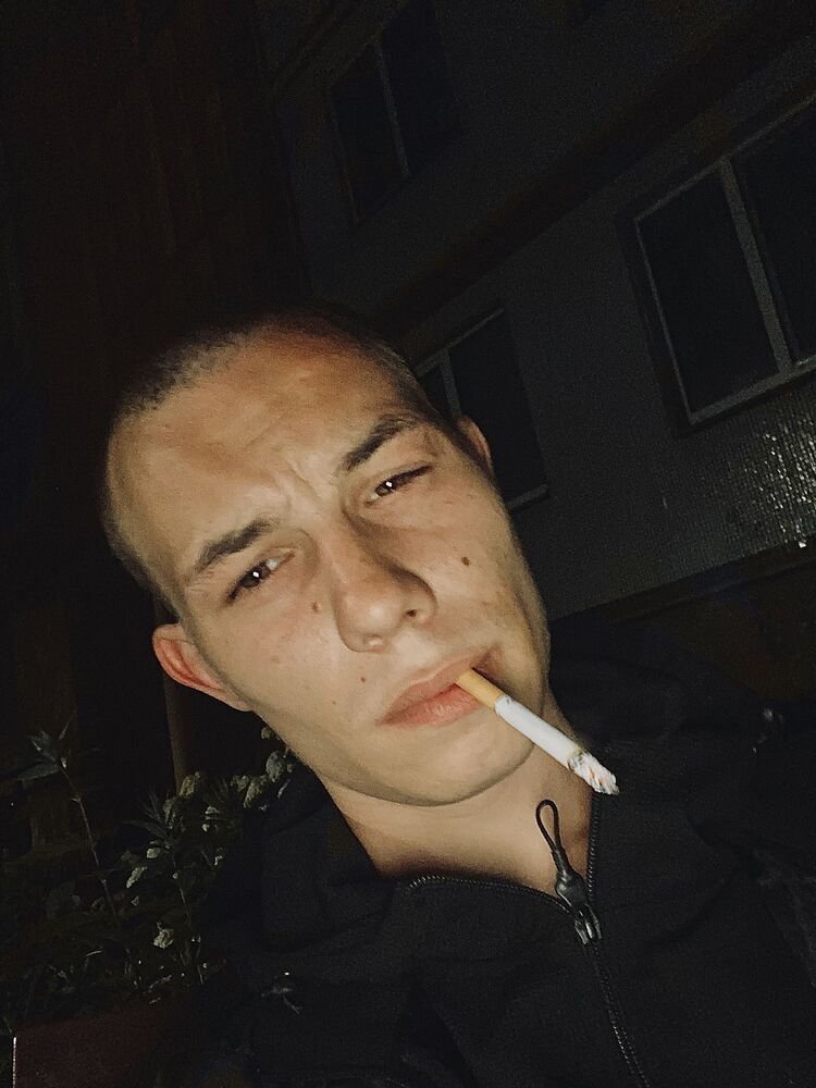  44504987  , 24 ,    