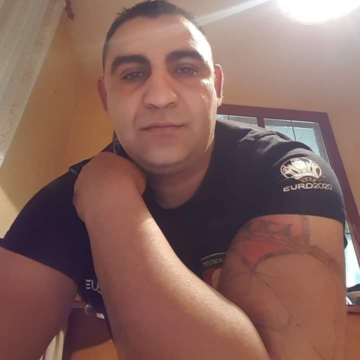  43611617  , 37 ,    Buk