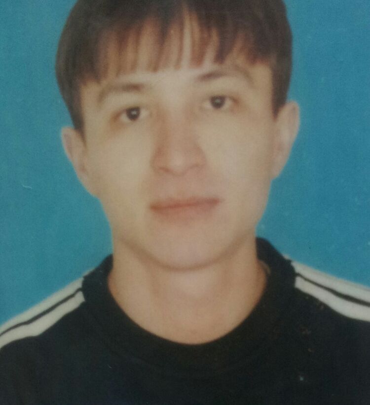  ,   Anvar, 44 ,  