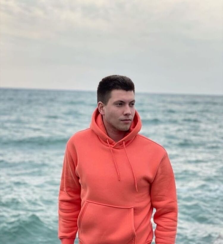  54022057  SpOrtIkK, 33 ,    