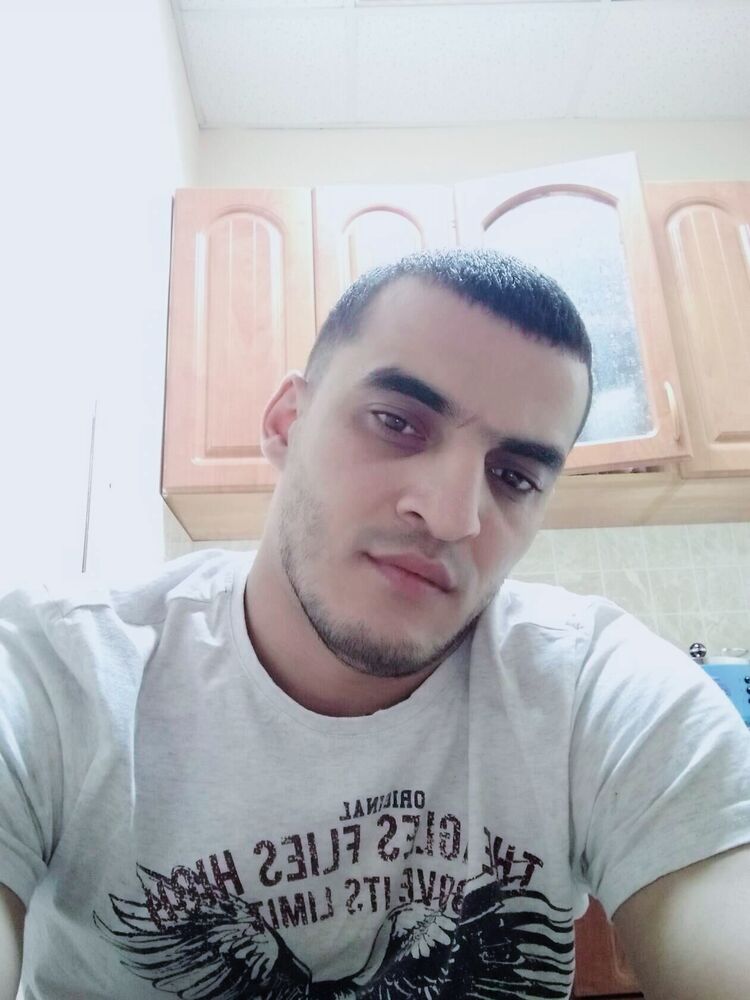  46896187  , 33 ,    