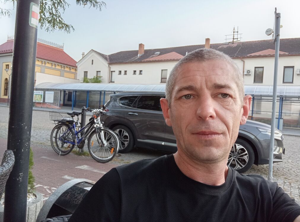  Hodonin,   , 47 ,   ,   