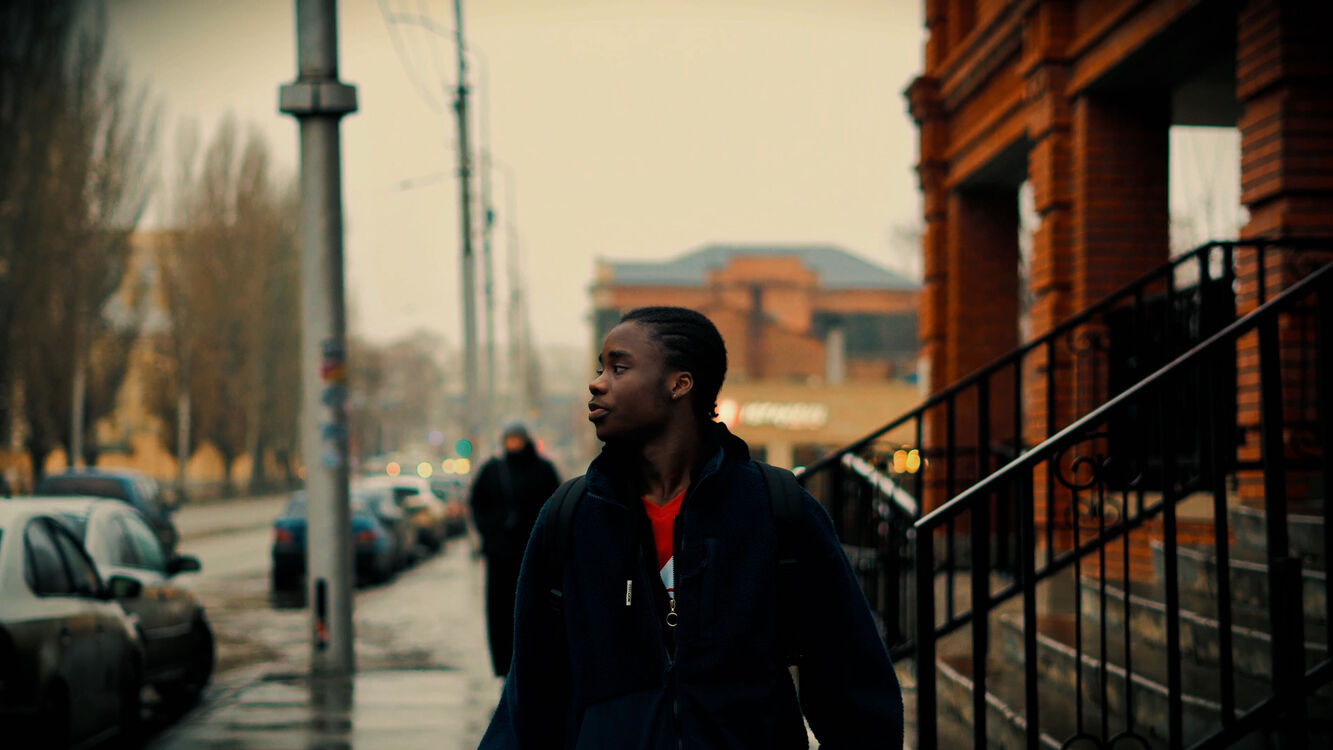  52378497  Georges, 20 ,    