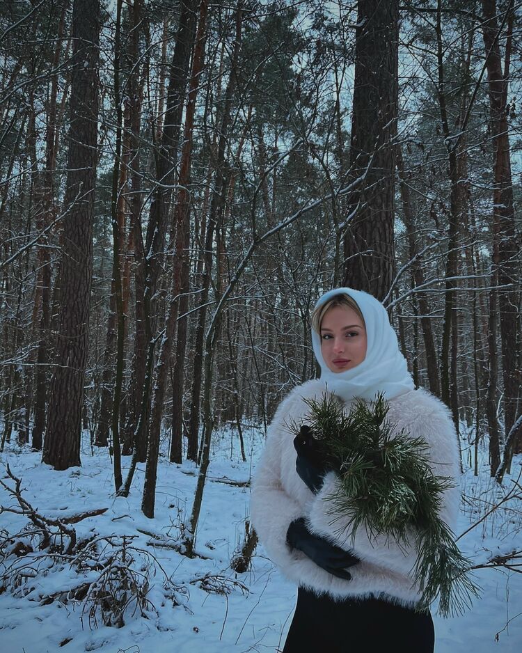  Warszawa,   Anastasia, 23 ,   ,   