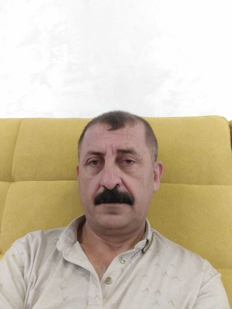  45594017  Kadir, 44 ,    