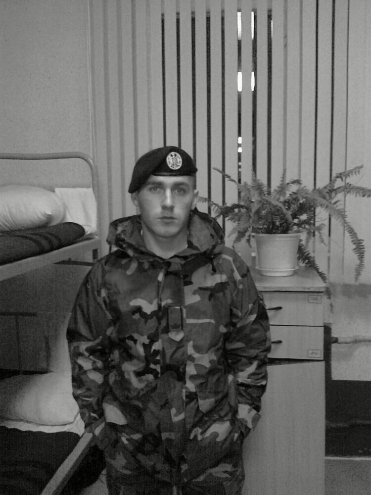  4044487  078176568, 32 ,    