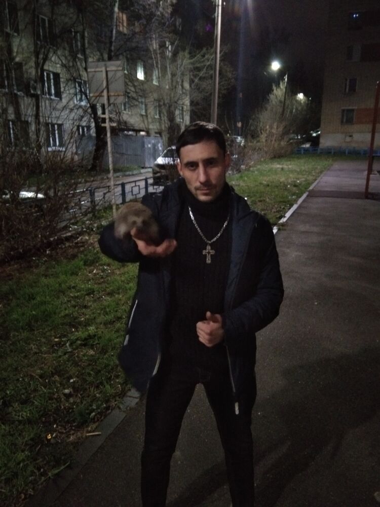  26256667  Pavel, 28 ,    Gobelins