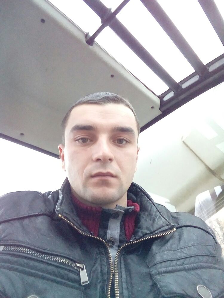  10871897  , 33 ,    