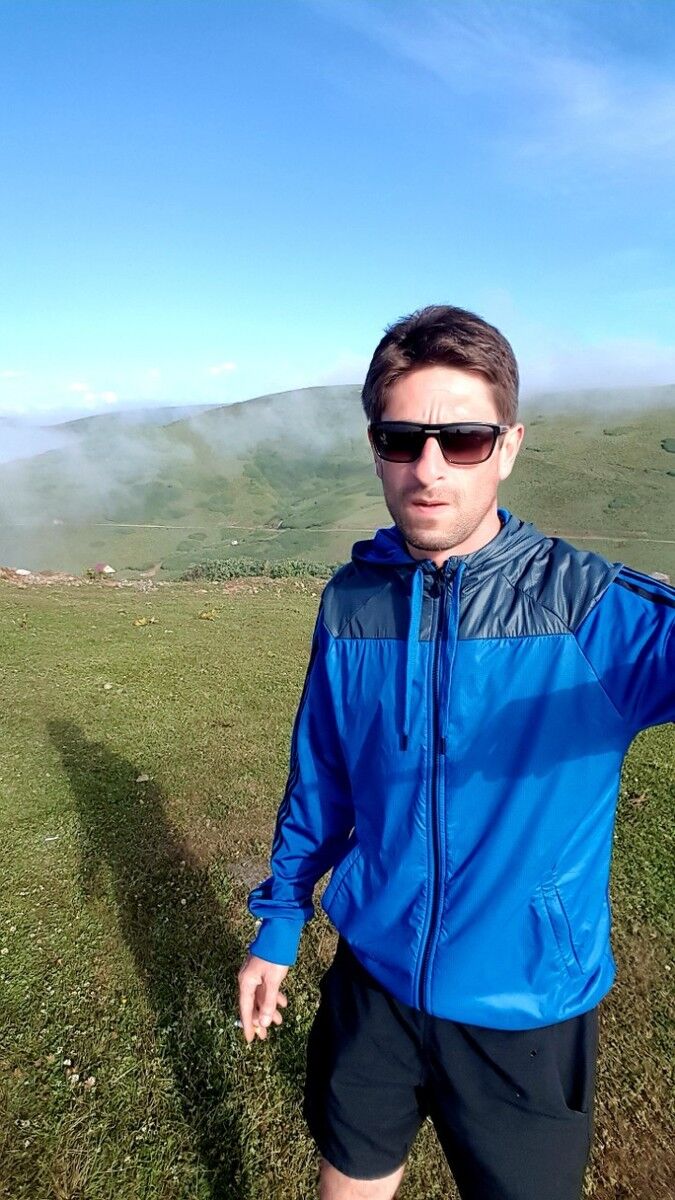  ,   Timo, 44 ,   ,   , c 
