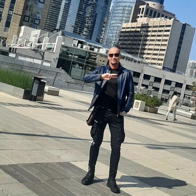  Tel Aviv-Yafo,   Vitaly, 44 ,   ,   