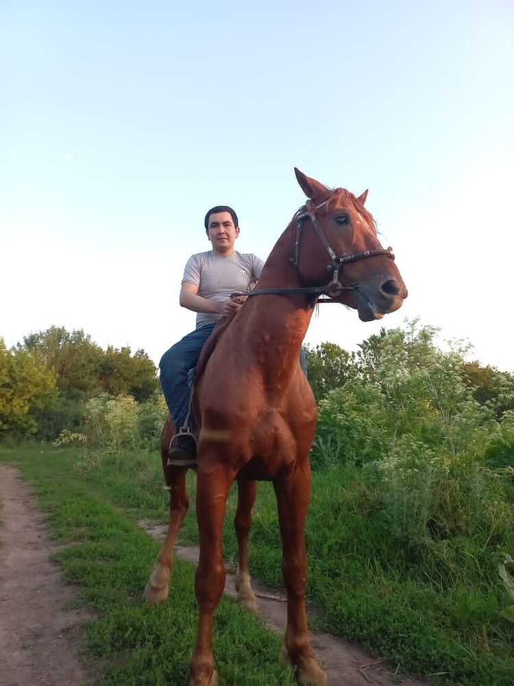  38897817  Uzb ozga bek, 30 ,    --