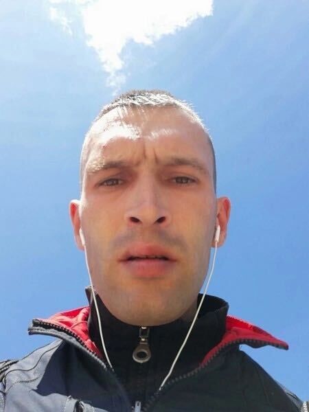  42873067  , 37 ,    