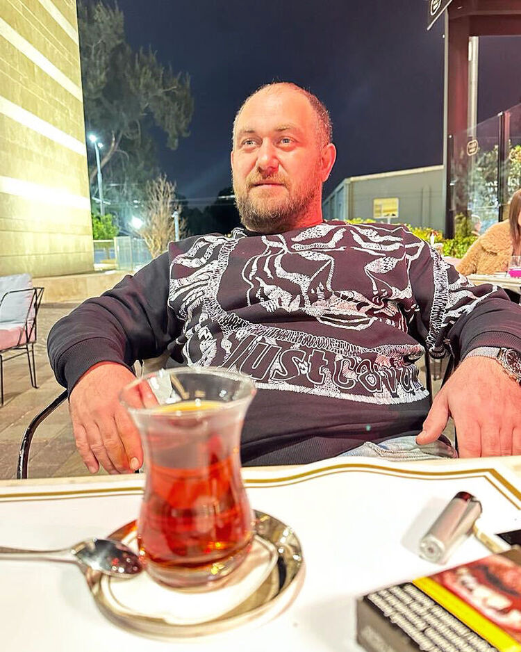  Cesme,   Samet, 37 ,   ,   