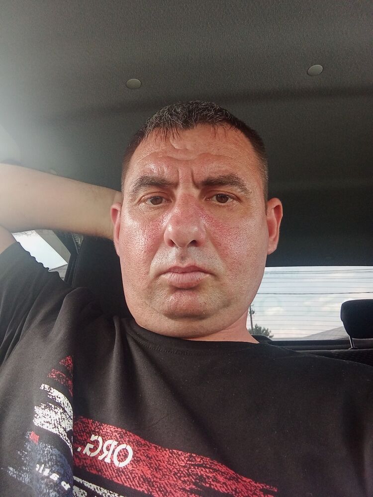  35283957  Alan, 40 ,    