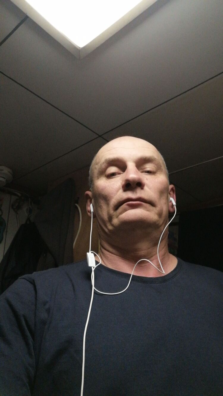  24977127  , 57 ,    
