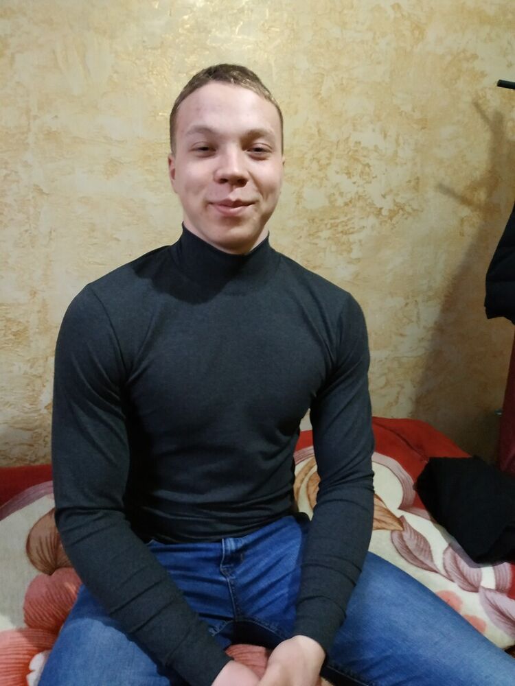  22394567  Danil, 22 ,    