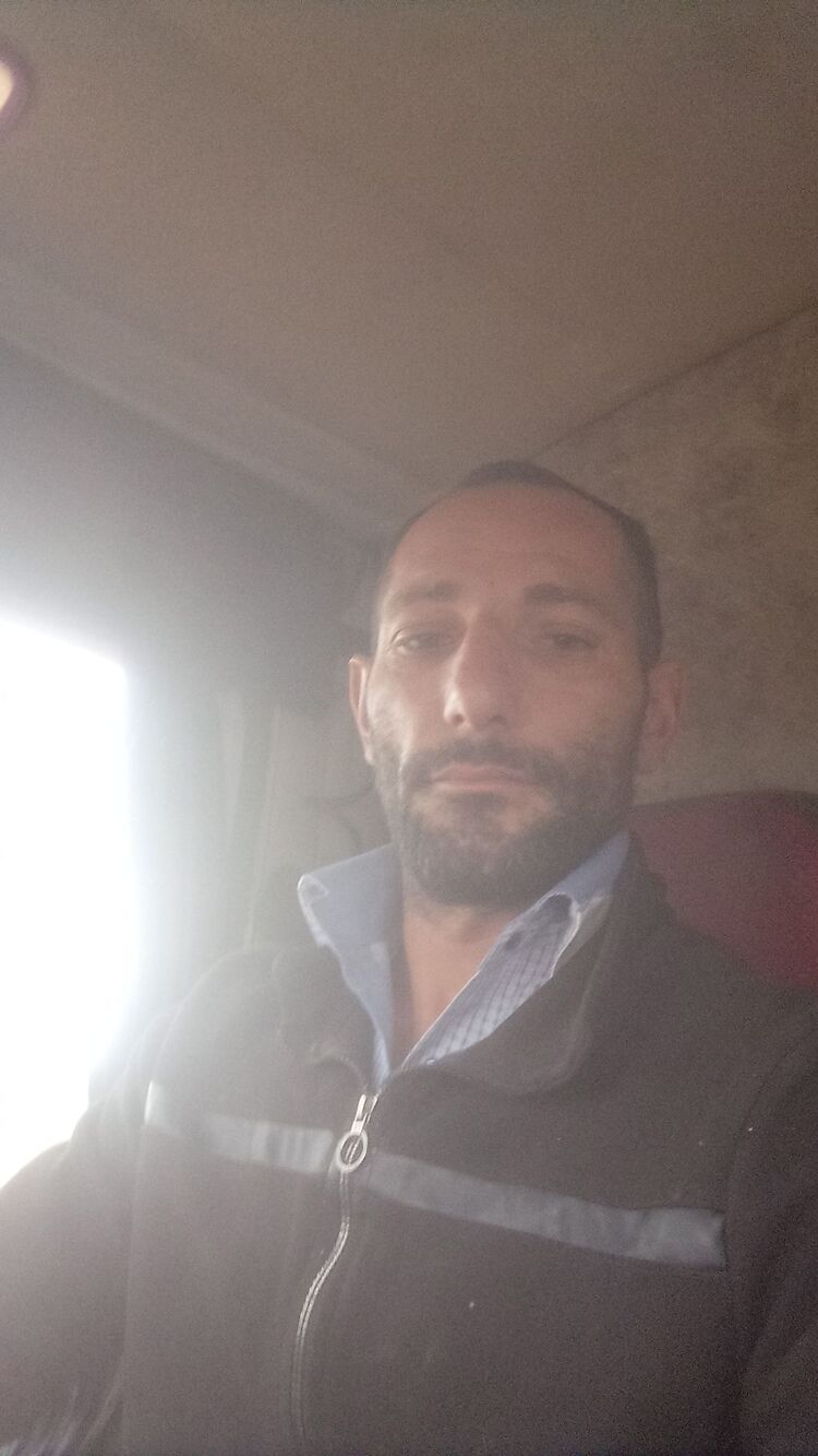  51241317  Garib, 36 ,    