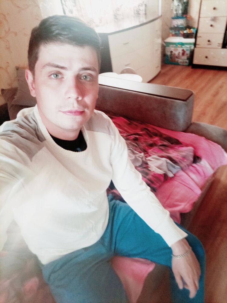  ,   Vladislav, 30 ,   ,   