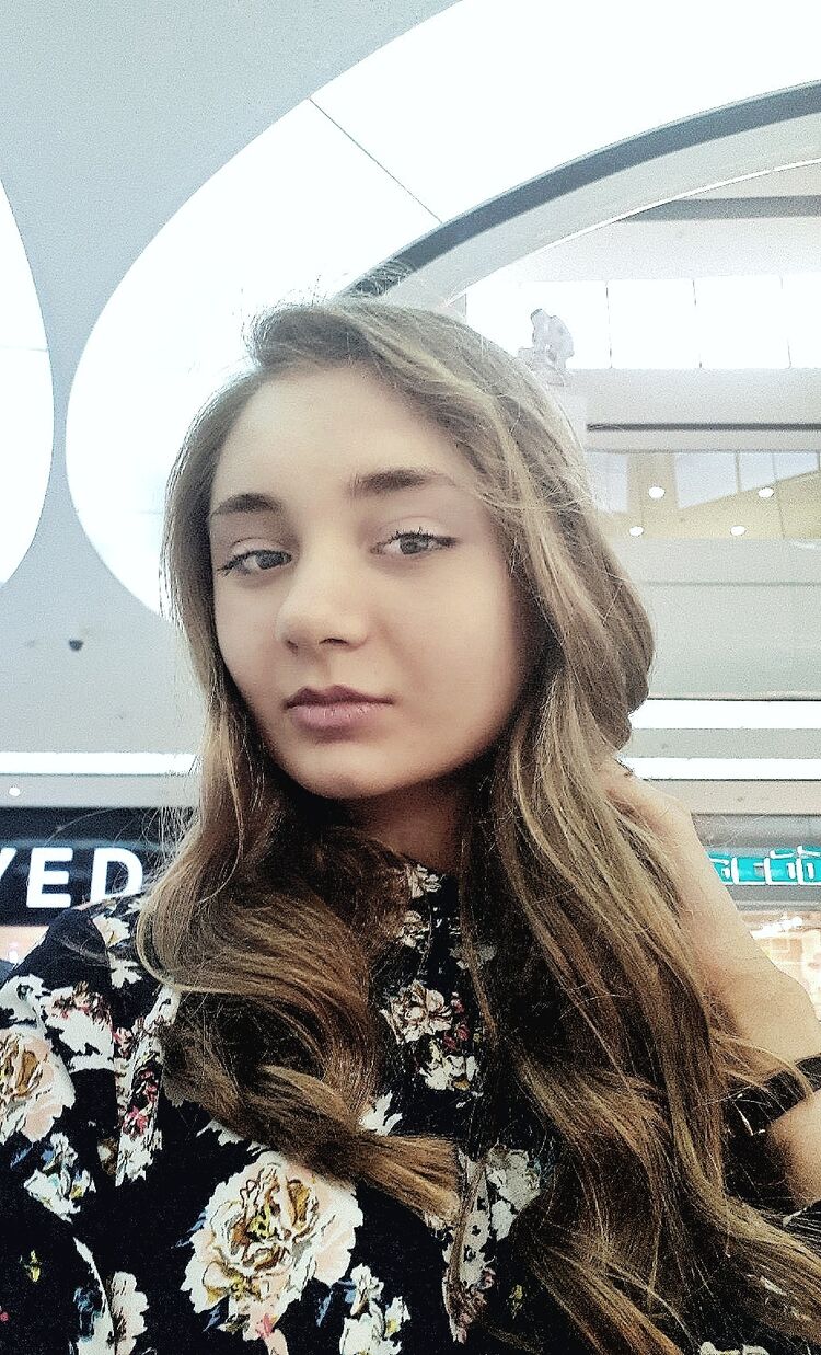  27150357  Marina, 28 ,    