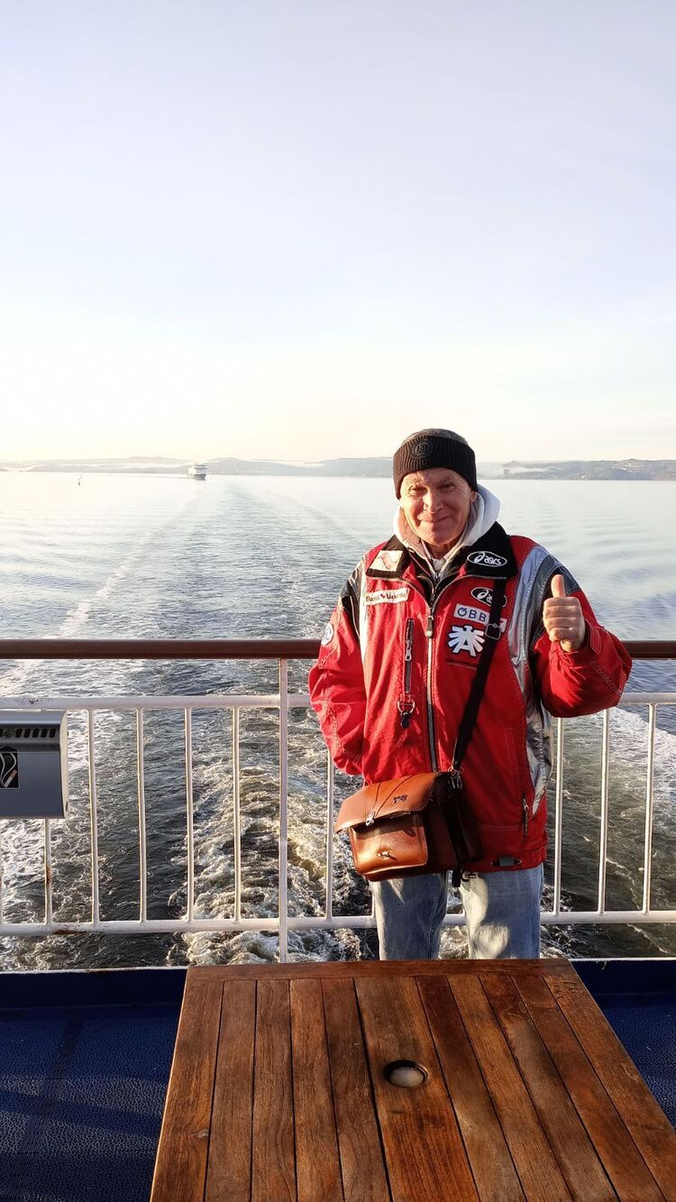  ,   Andriy, 55 ,   ,   
