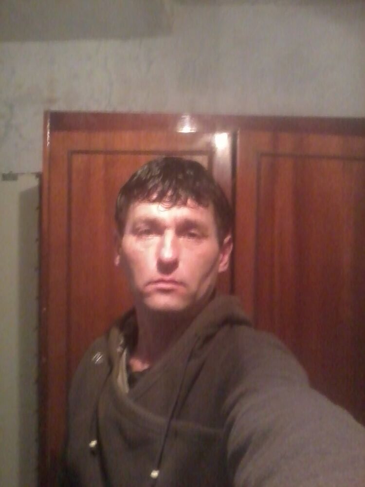  8959307  Sashs, 49 ,    