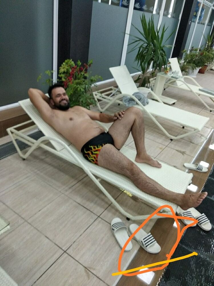  ,   Asqar, 35 ,  