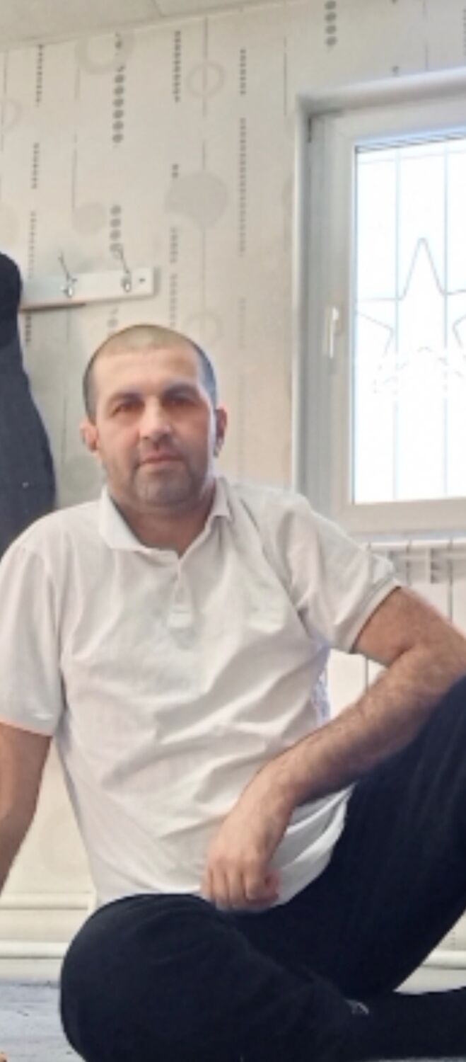  52960807  hmad, 44 ,    
