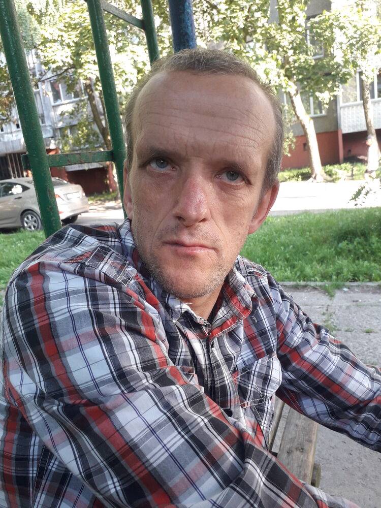  39607887  , 52 ,    