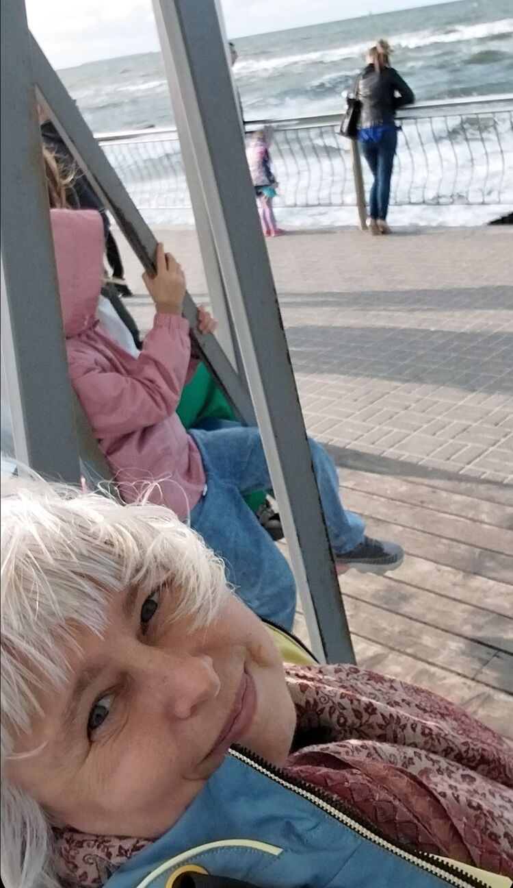  46977317  Svetlana, 59 ,    