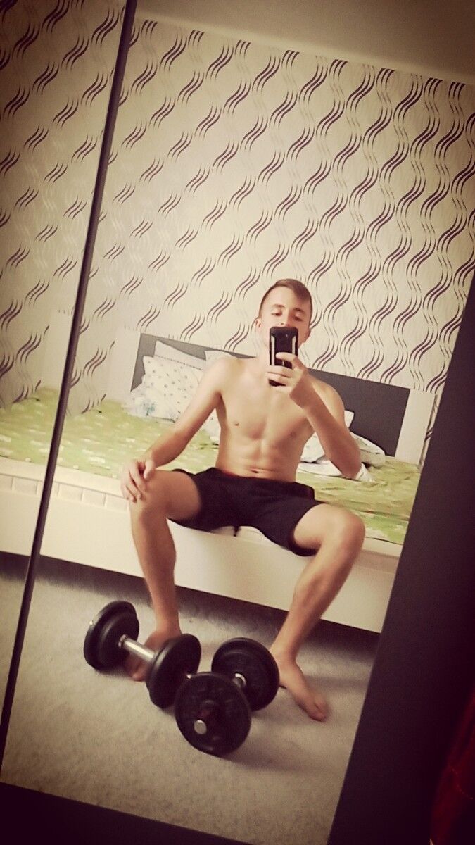  17685487  Mihai, 24 ,    Mlada Boleslav