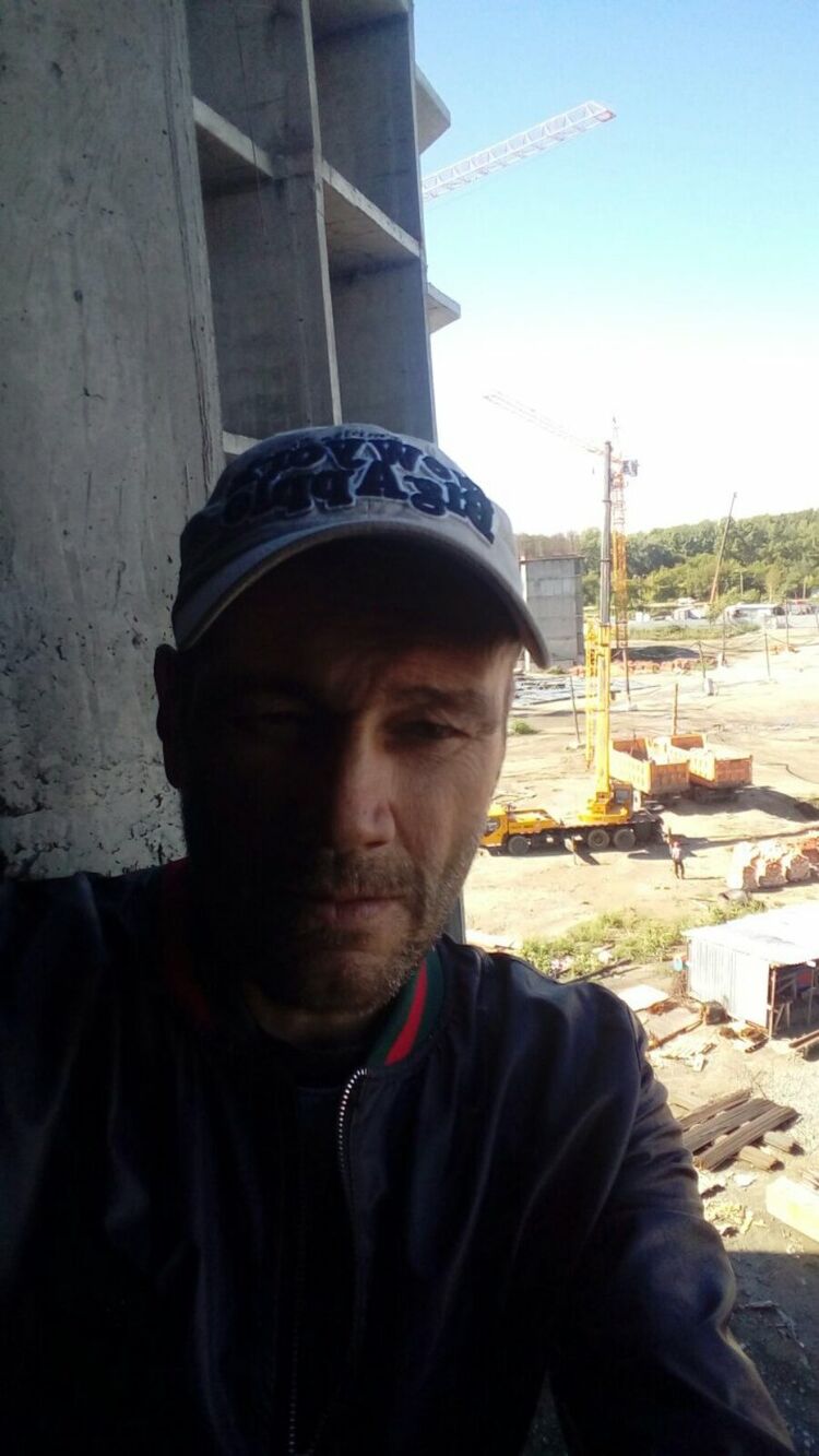  31992627  , 48 ,    