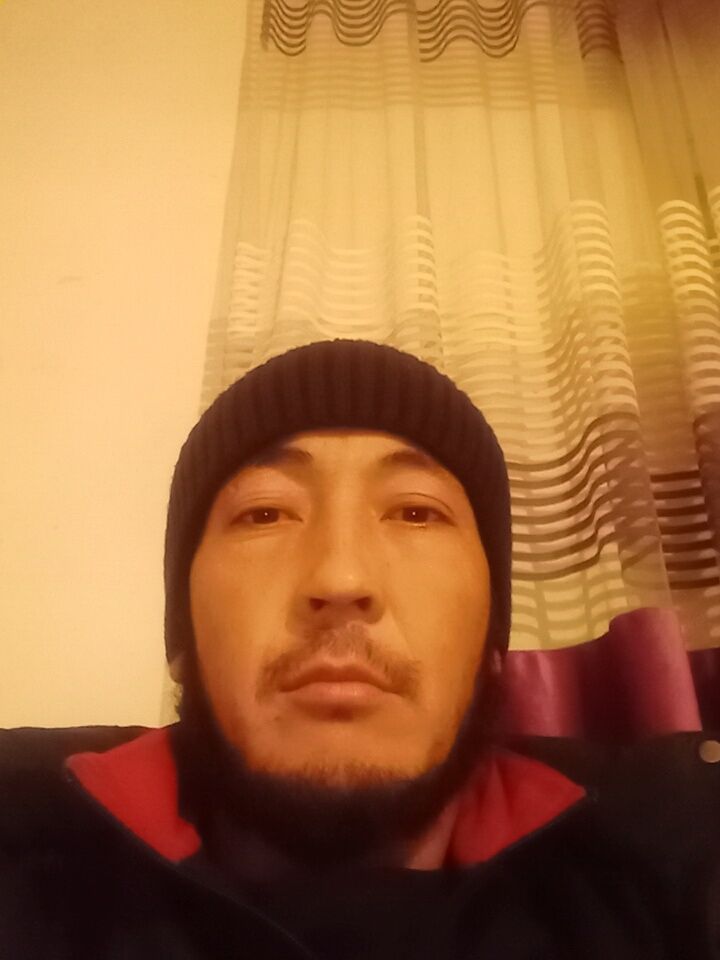  48280727  , 35 ,    