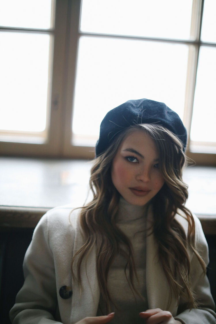  35120097  Lily, 28 ,    -