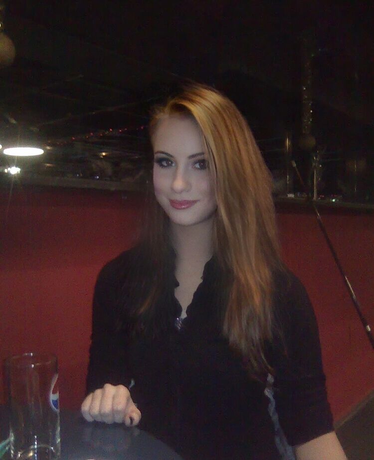  51764817  Tatyana, 29 ,    