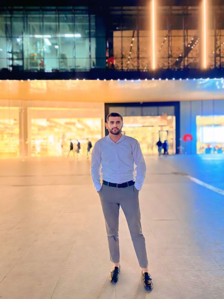  ,   Rauf, 33 ,   ,   