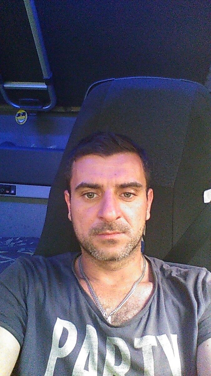  9883747  , 41 ,     