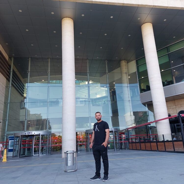  ,   Ali, 27 ,   ,   