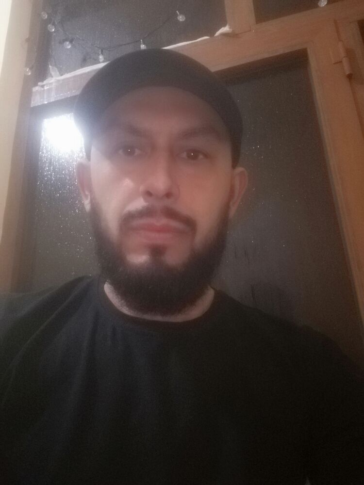  ,   Aziz, 38 ,   ,   