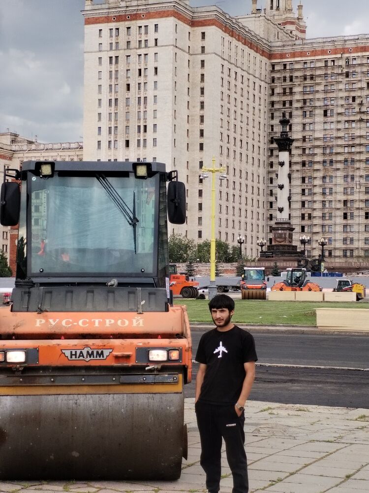  45272297  Vardan, 27 ,    