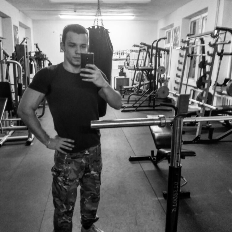  ,   Maksim, 31 ,   ,   , c 