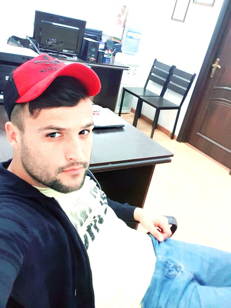  ,   Bilal, 34 ,   ,   , c 