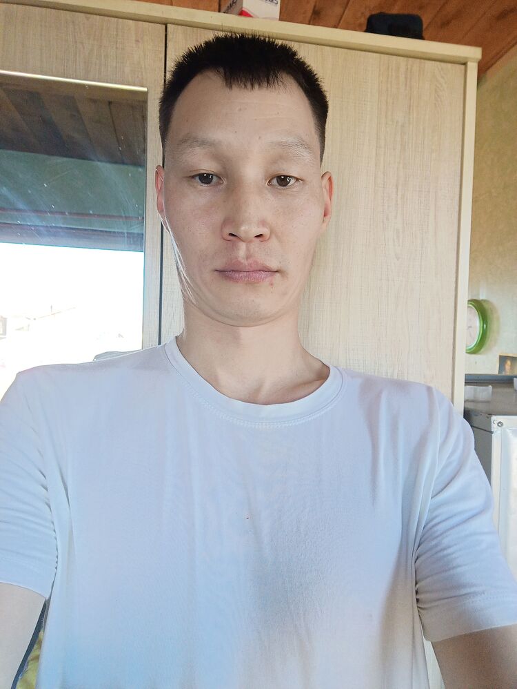  48513867  Anton, 39 ,    -