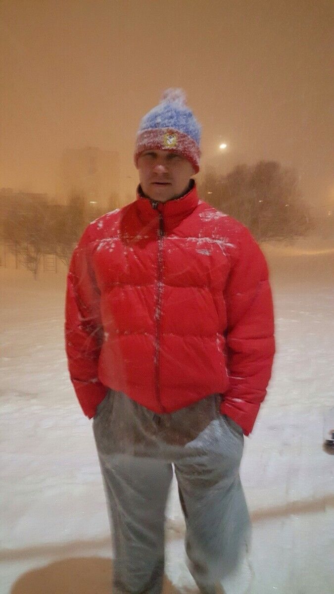  ,   Denis, 47 ,   ,   , c 